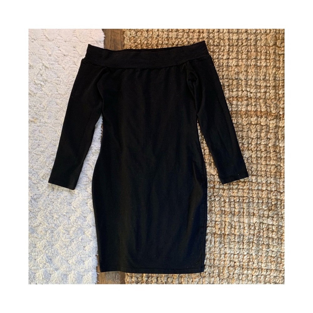 Black Off the Shoulder Fitted Dress